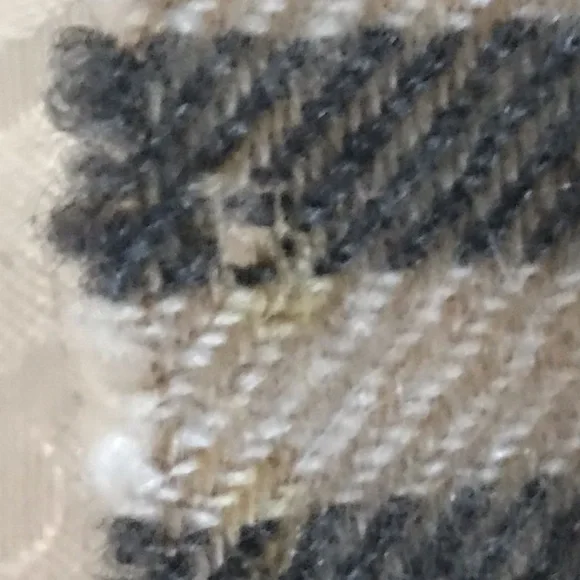 Burberry Cashmere Scarf - Picture 5 of 7